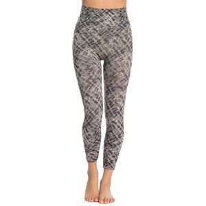 SPANX Black and Gray Checkered Leggings
